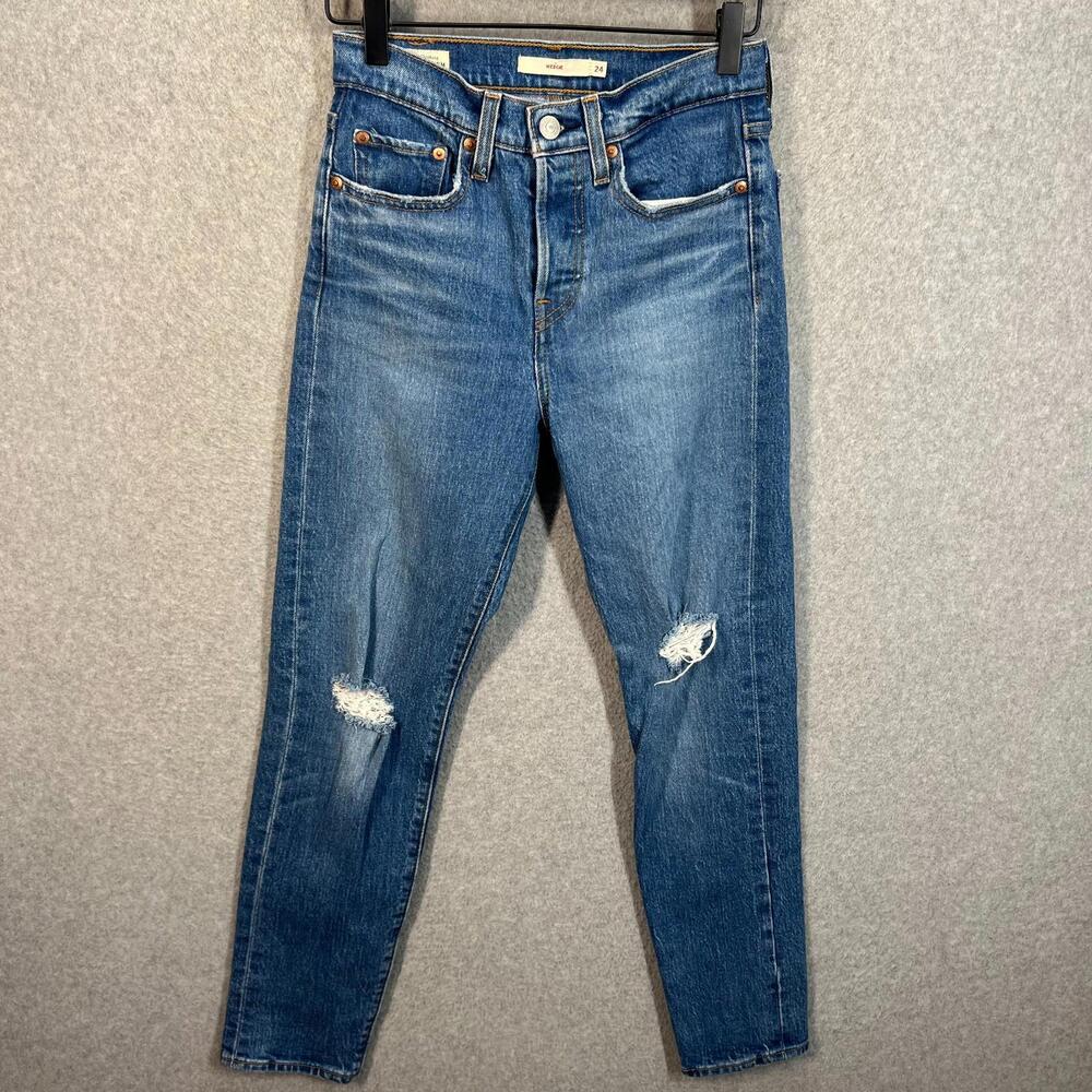 Levi’s Women’s Jeans Wedgie Skinny Button Fly‎ High Rise Size 24” Distressed EUC